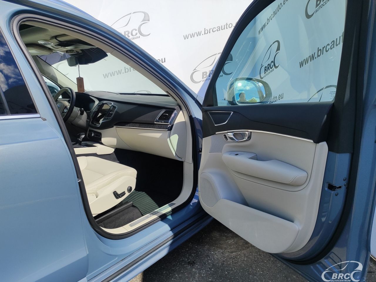 Volvo XC90 | 15