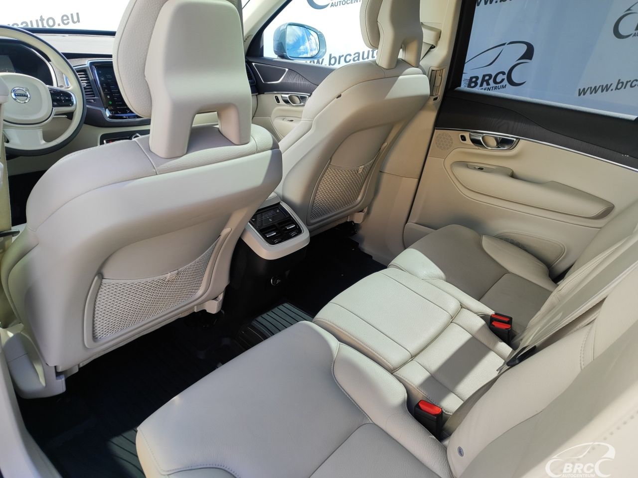 Volvo XC90 | 51