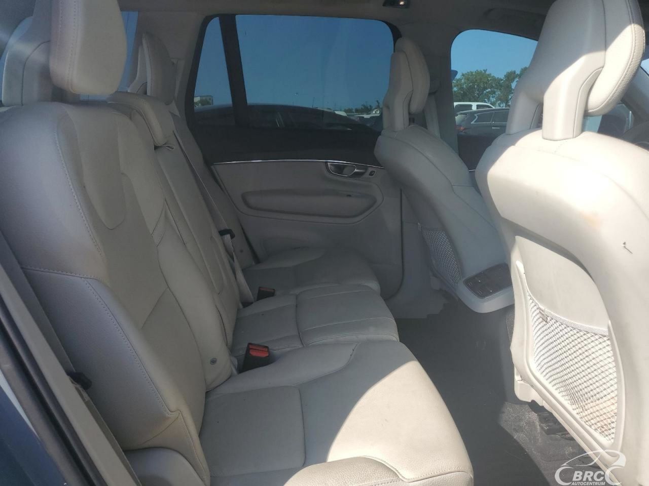 Volvo XC90 | 176