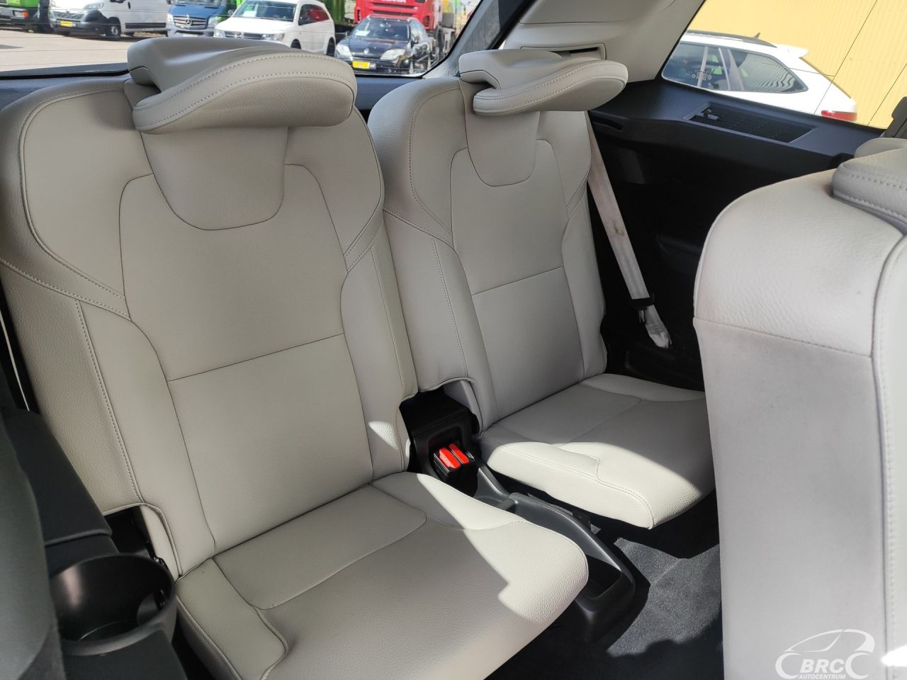 Volvo XC90 | 36