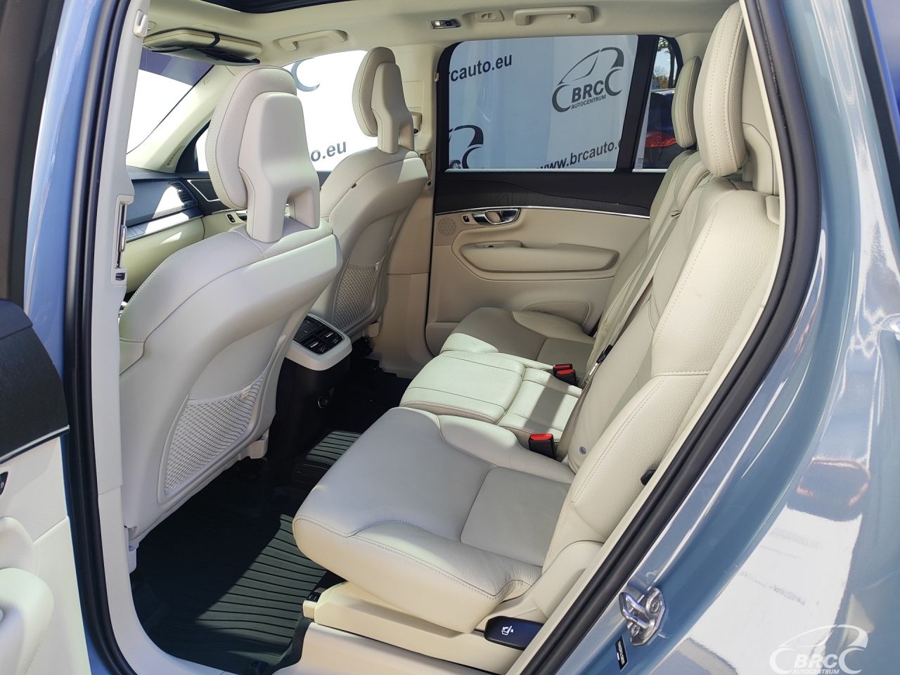 Volvo XC90 | 47