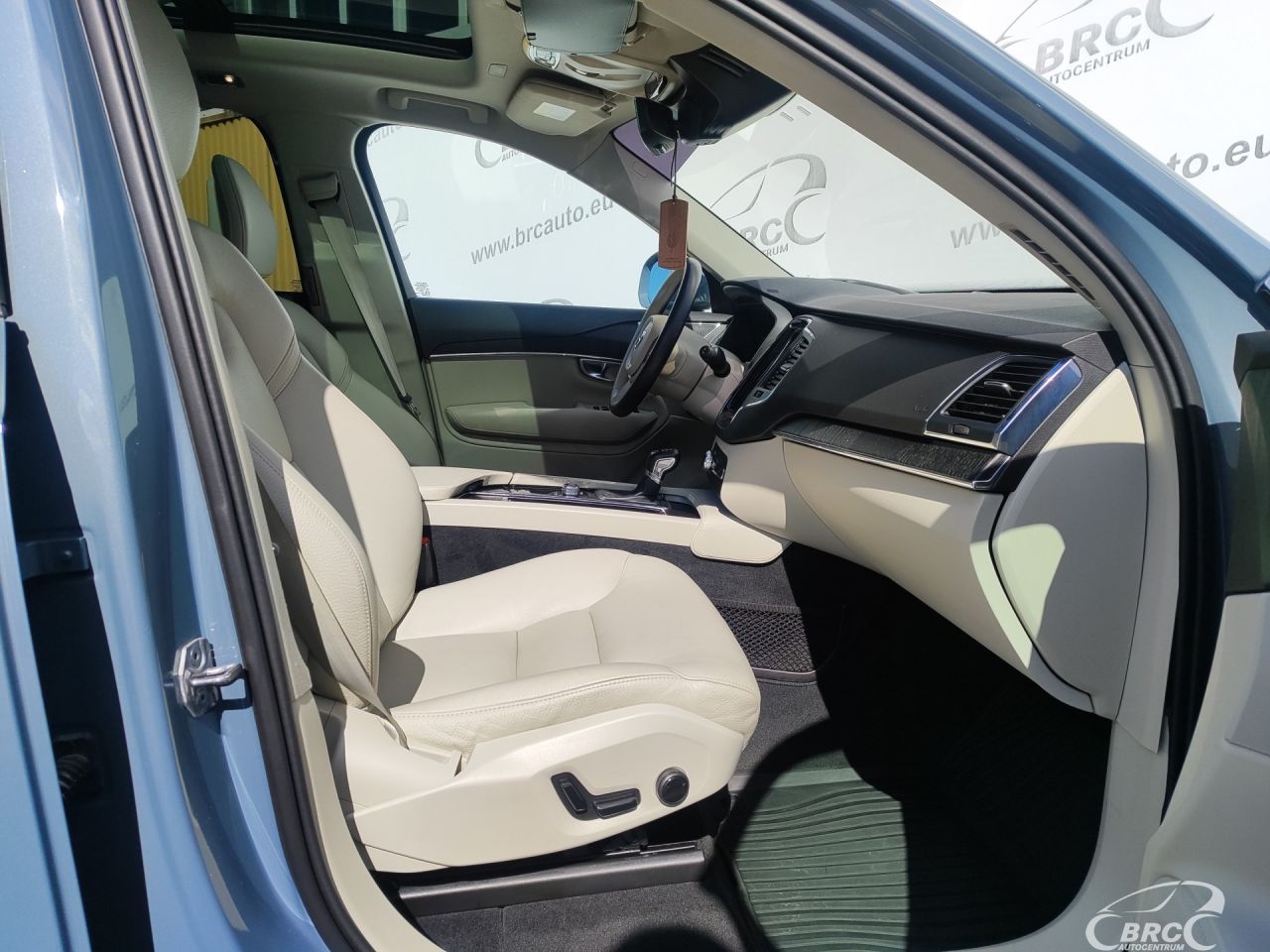 Volvo XC90 | 19