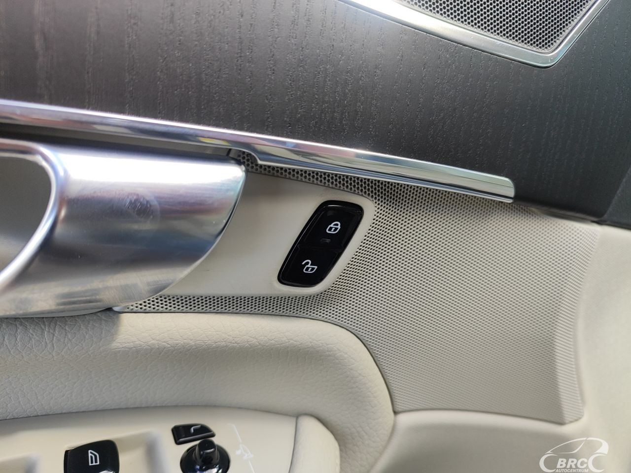 Volvo XC90 | 66