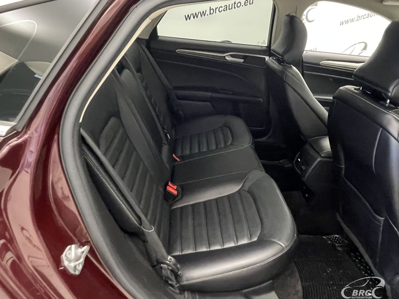 Ford Fusion | 10