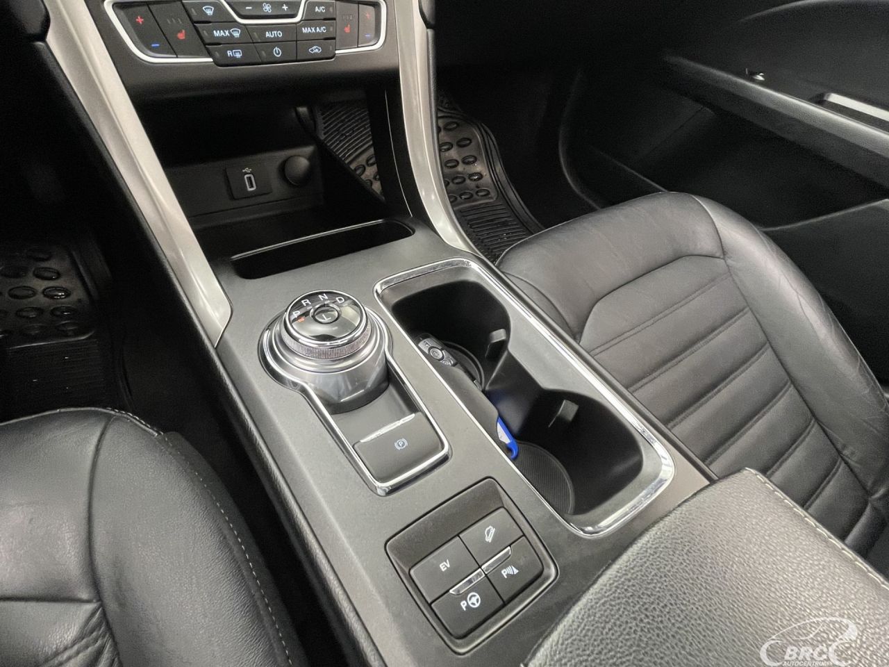 Ford Fusion | 24