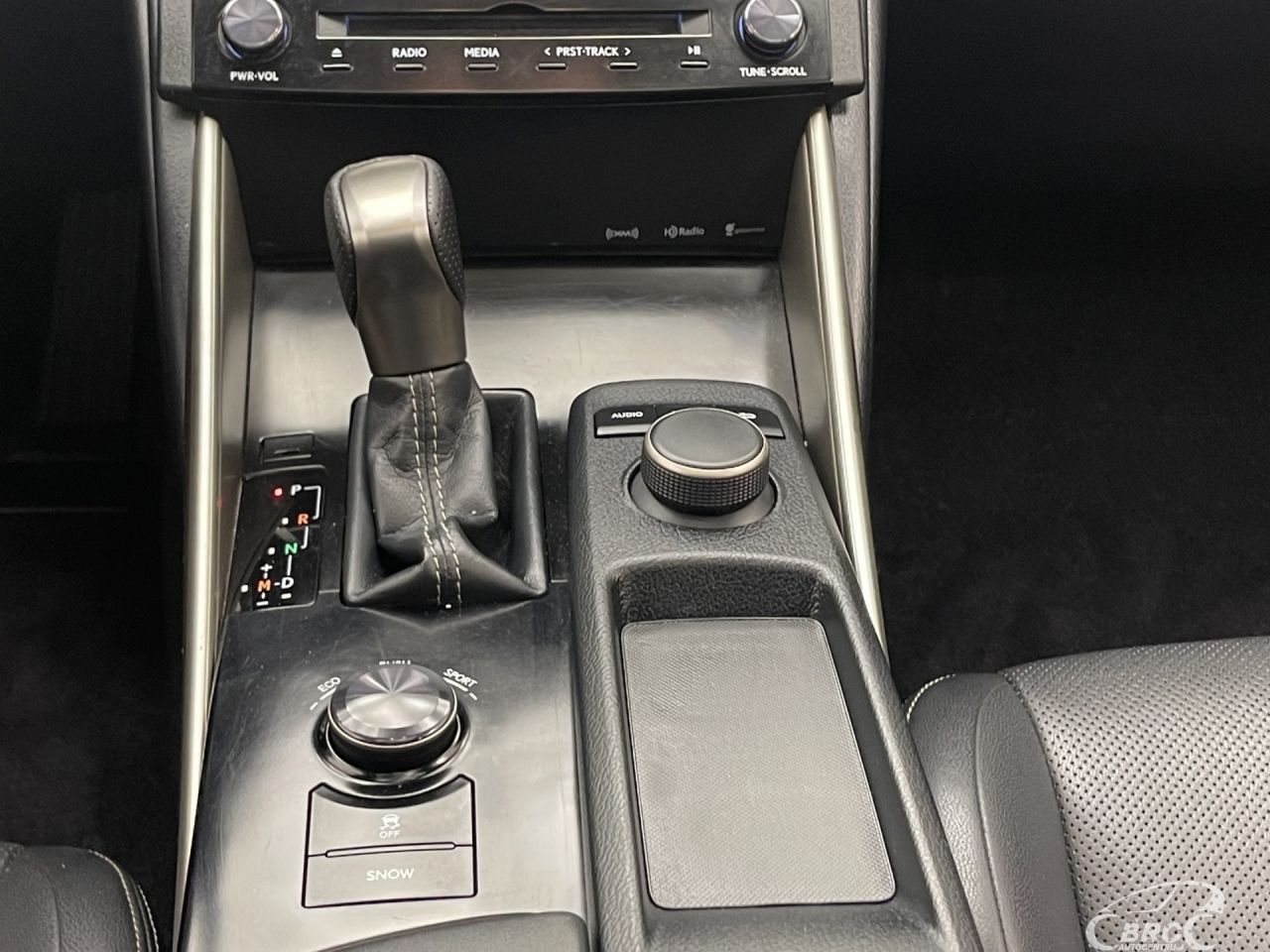 Lexus IS 250 | 16