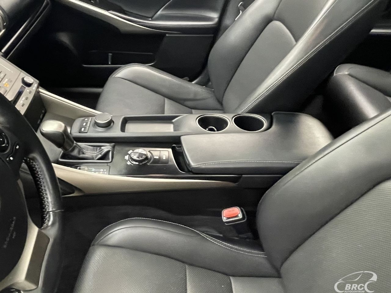 Lexus IS 250 | 22
