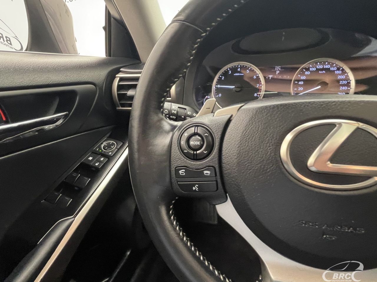 Lexus IS 250 | 28