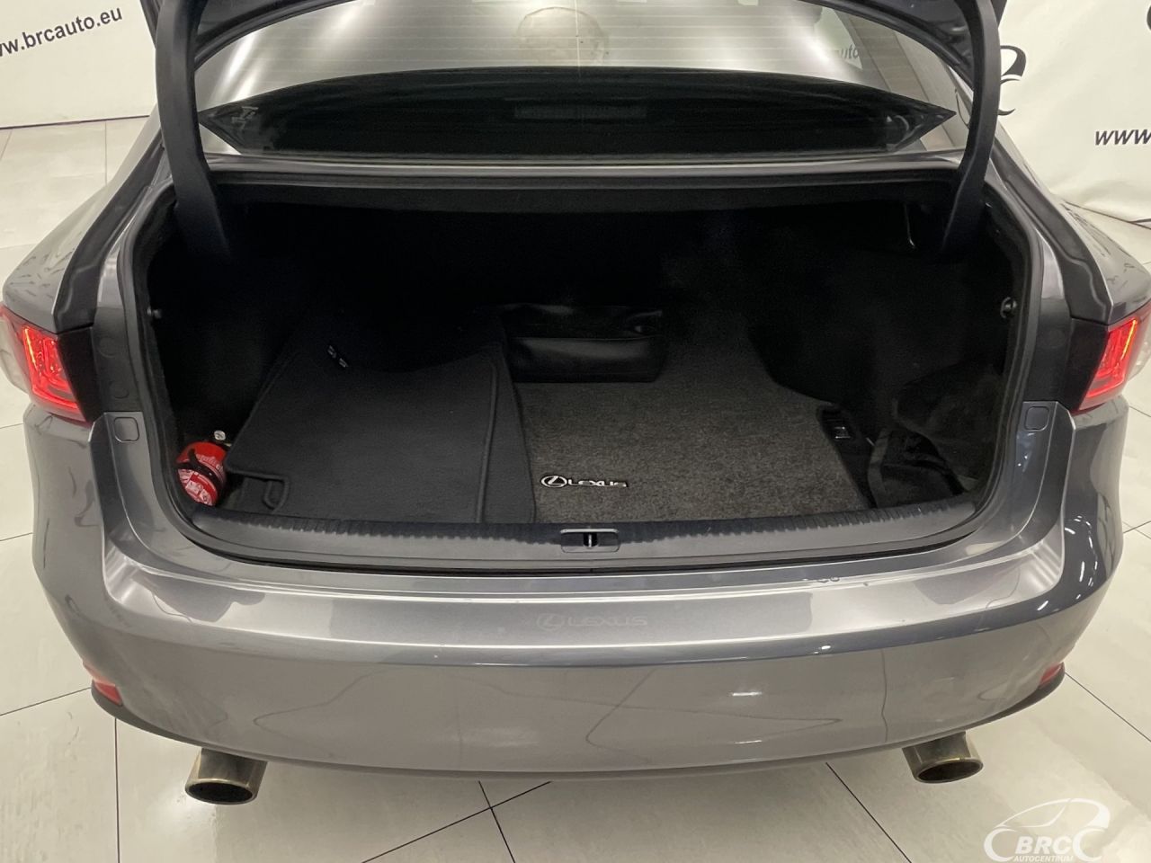 Lexus IS 250 | 40