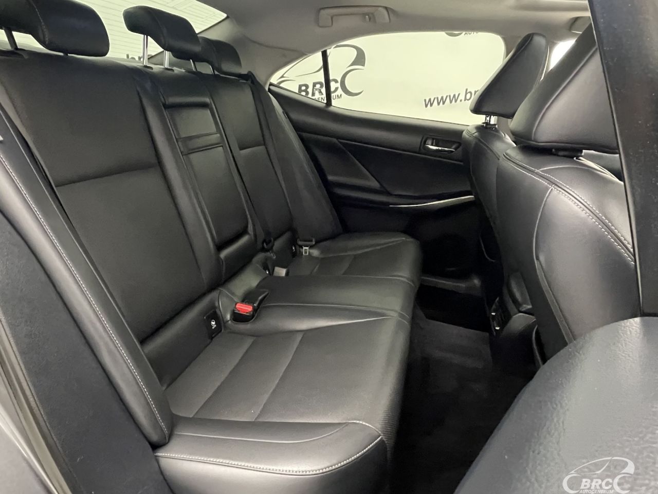 Lexus IS 250 | 10