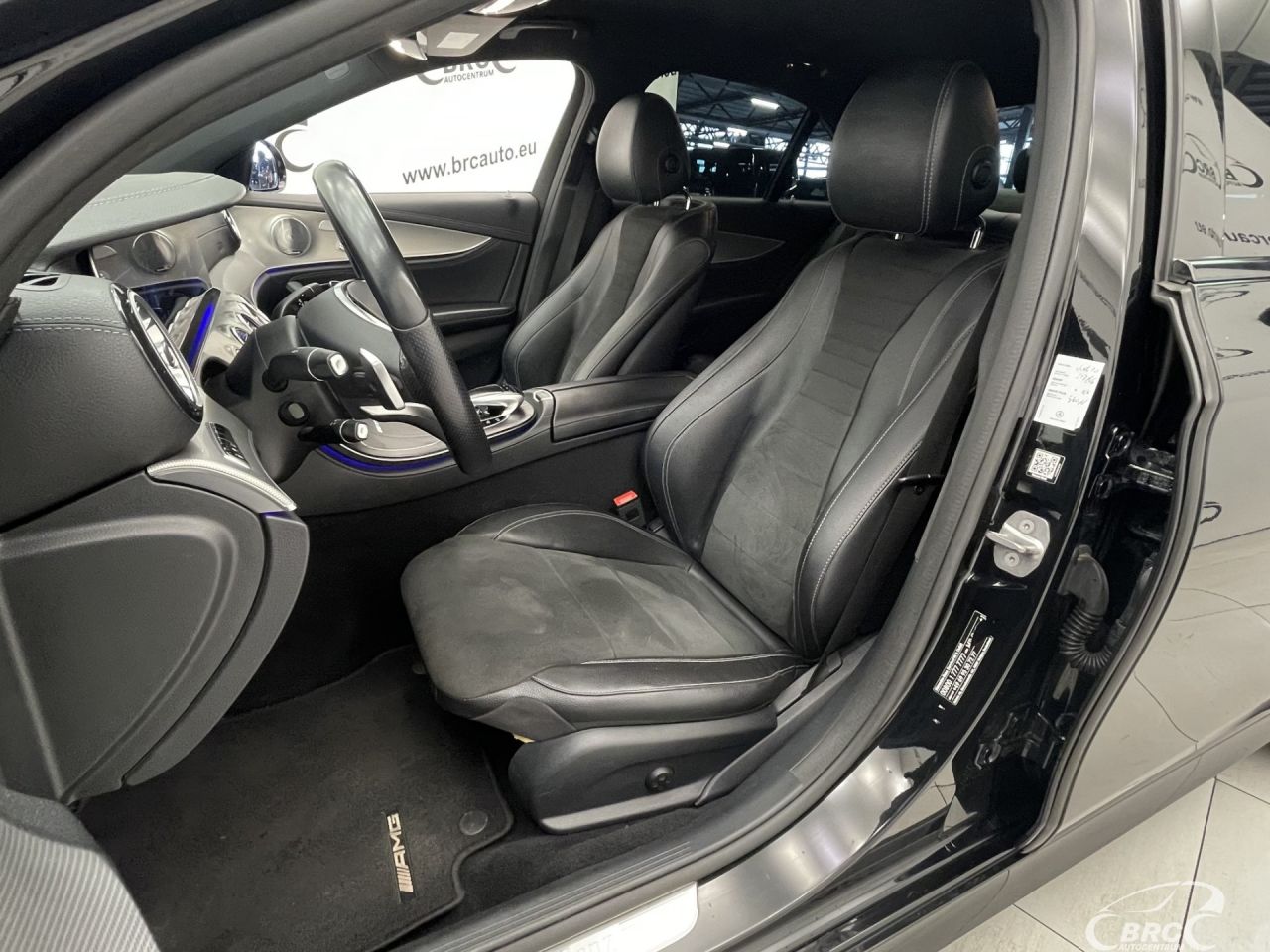 Mercedes-Benz E350 | 22