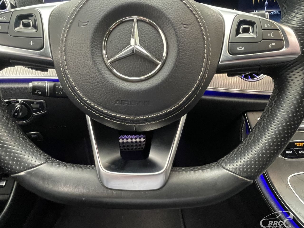Mercedes-Benz E350 | 31