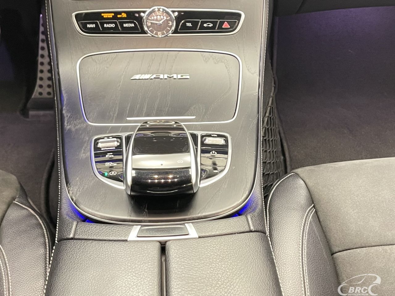 Mercedes-Benz E350 | 17