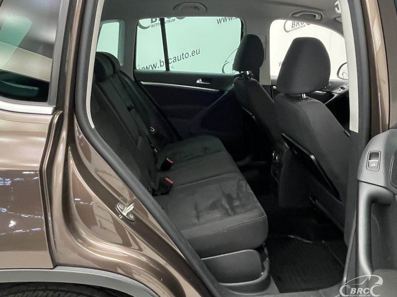 Volkswagen Tiguan | 8