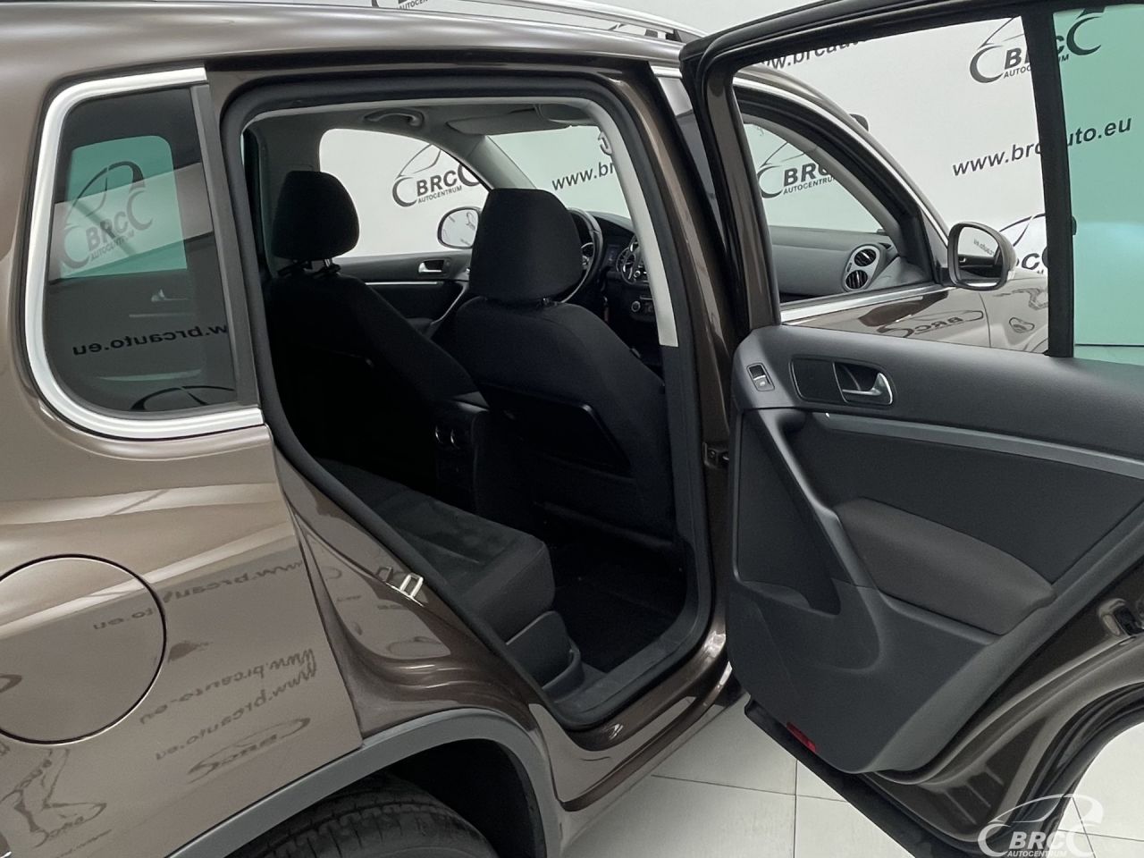 Volkswagen Tiguan | 11