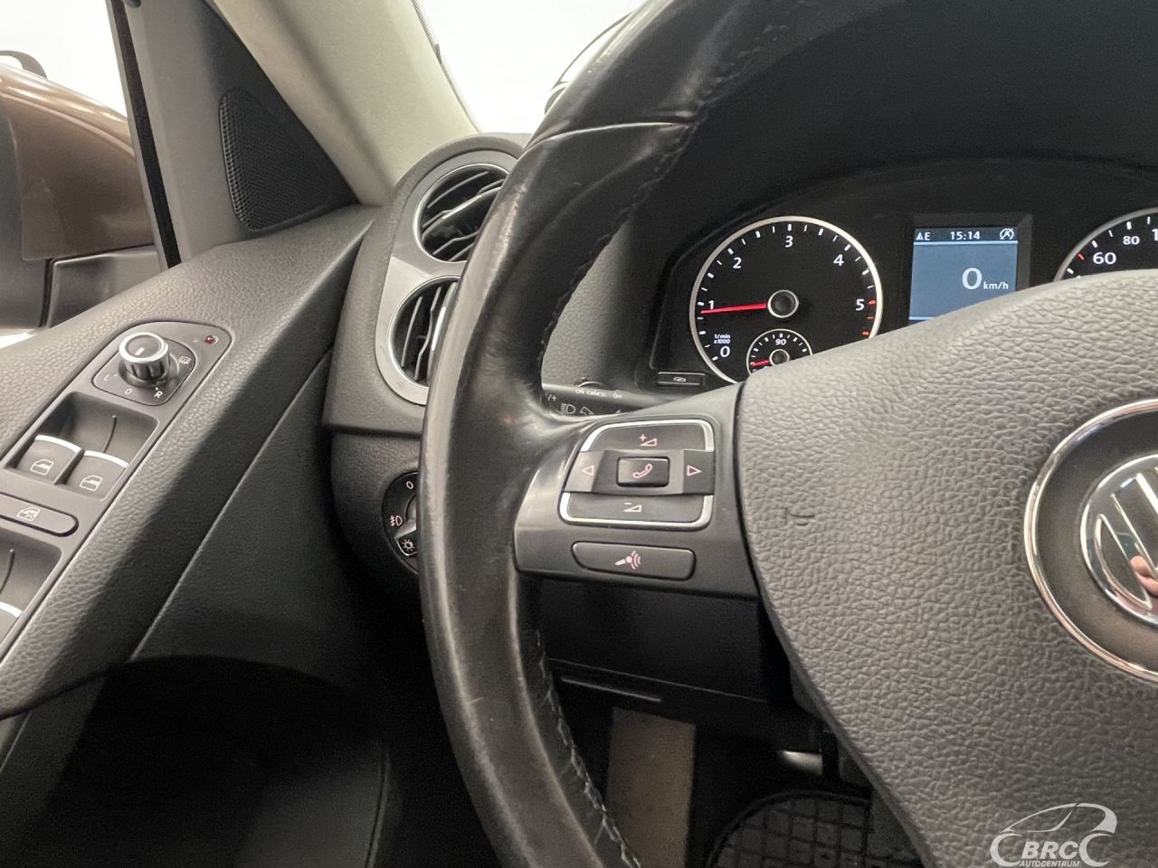 Volkswagen Tiguan | 29