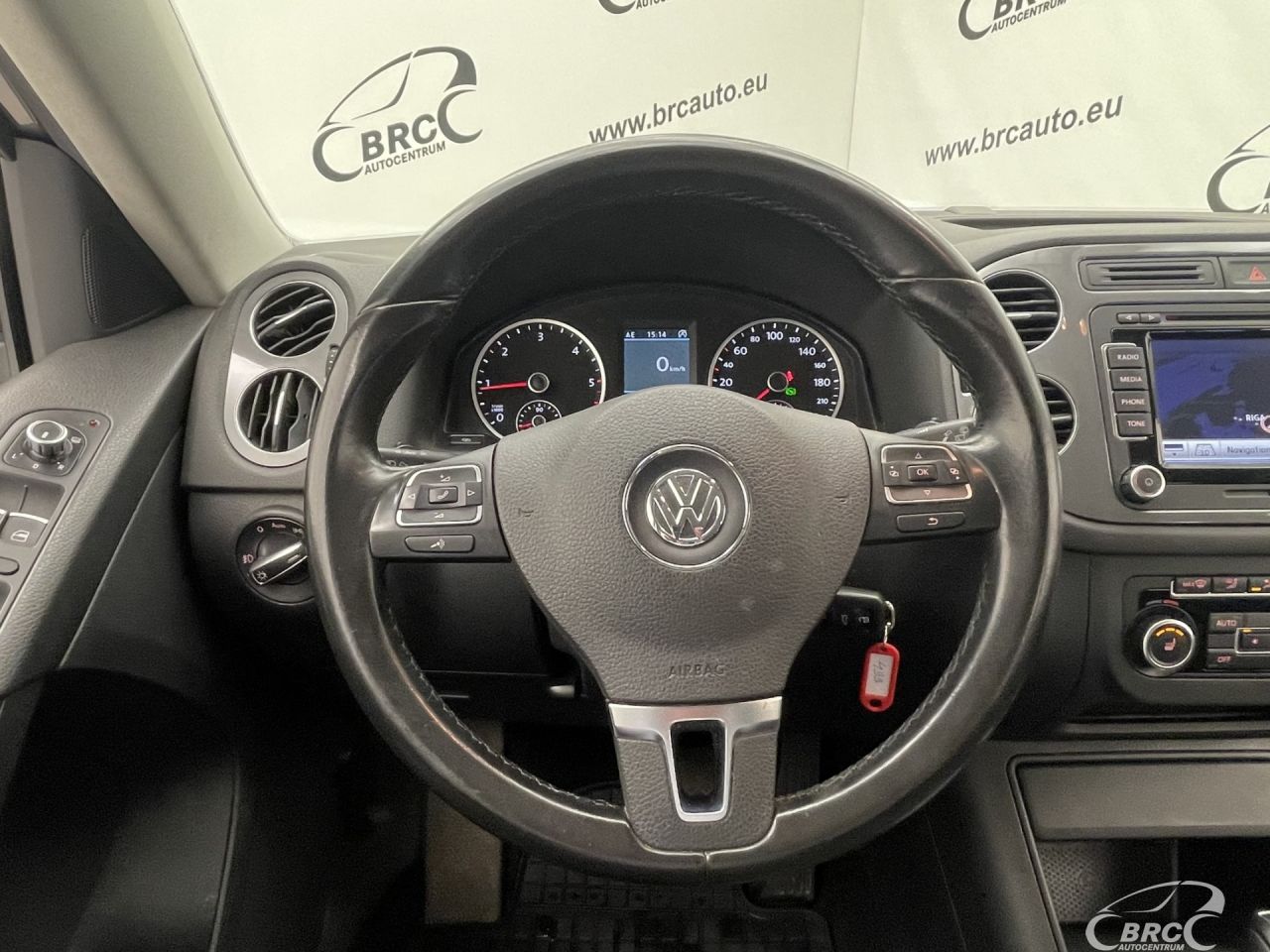 Volkswagen Tiguan | 27