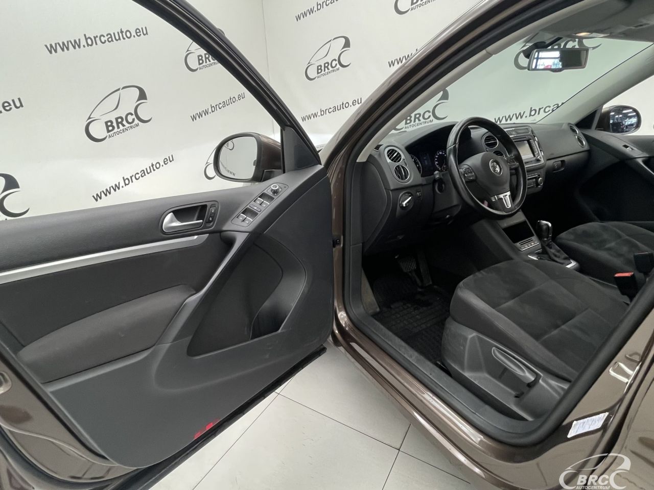 Volkswagen Tiguan | 17
