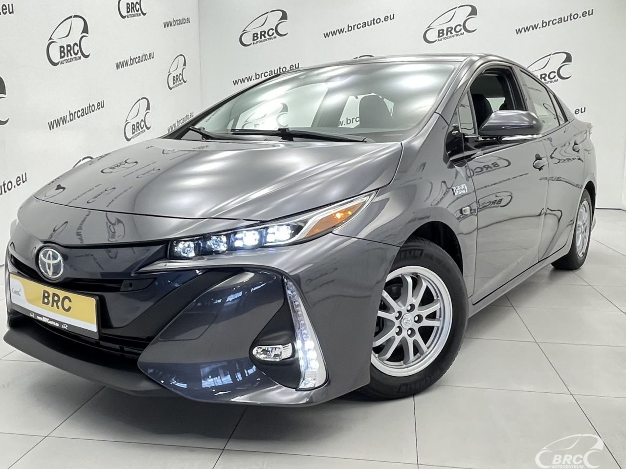 Toyota Prius | 44