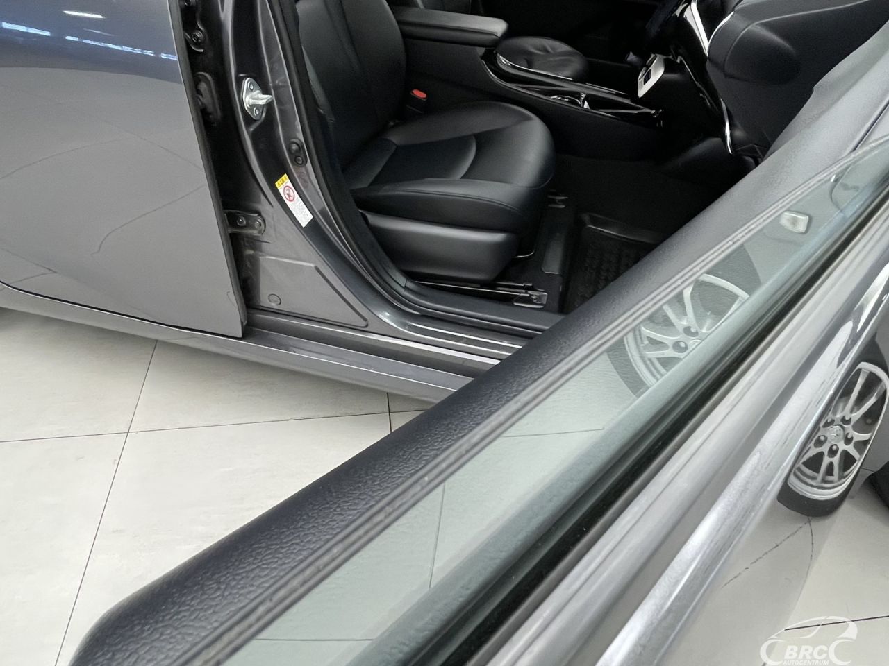Toyota Prius | 8