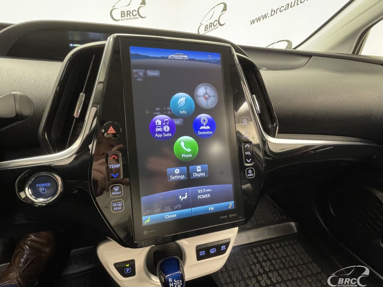 Toyota Prius | 39