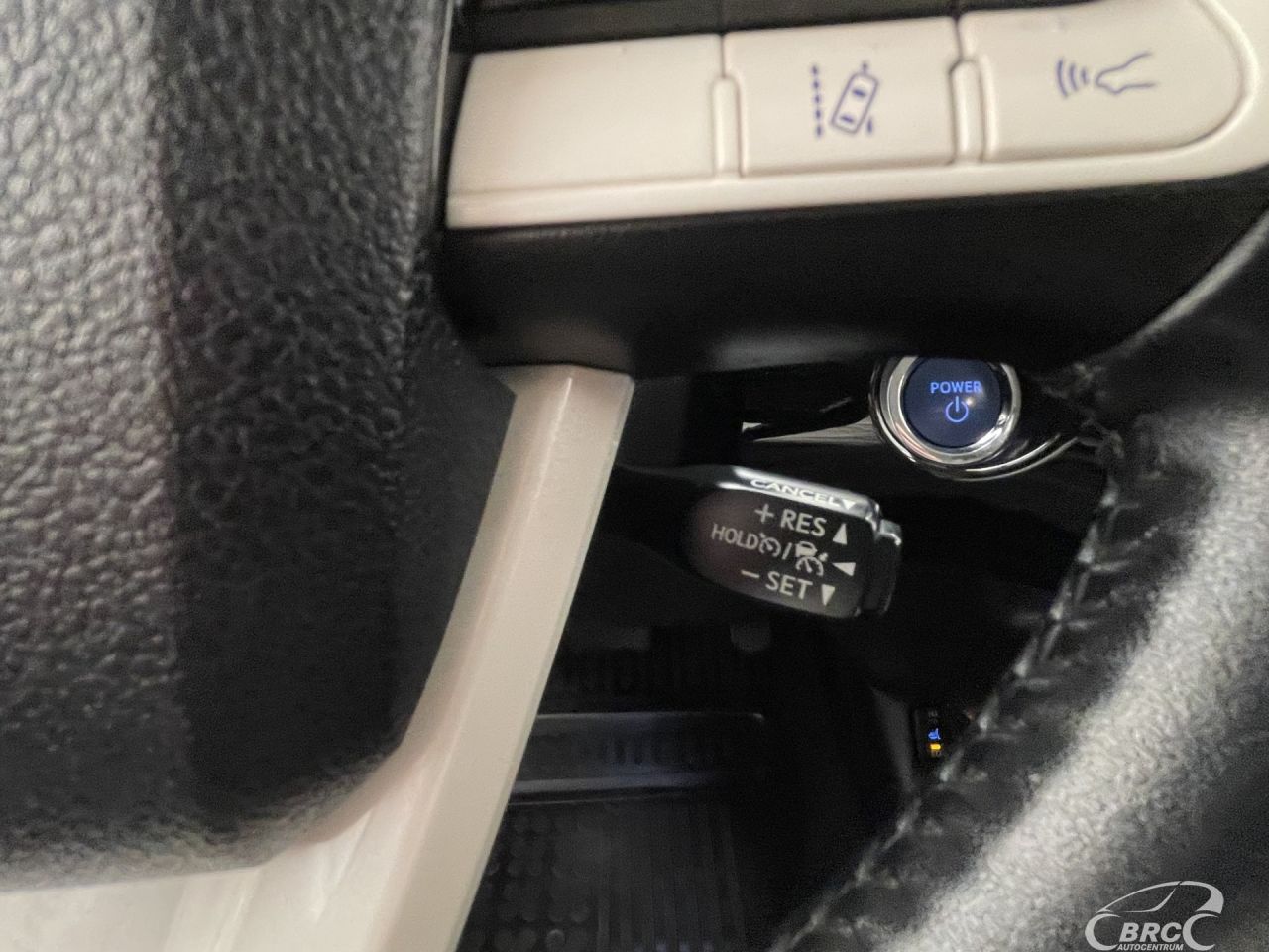 Toyota Prius | 31
