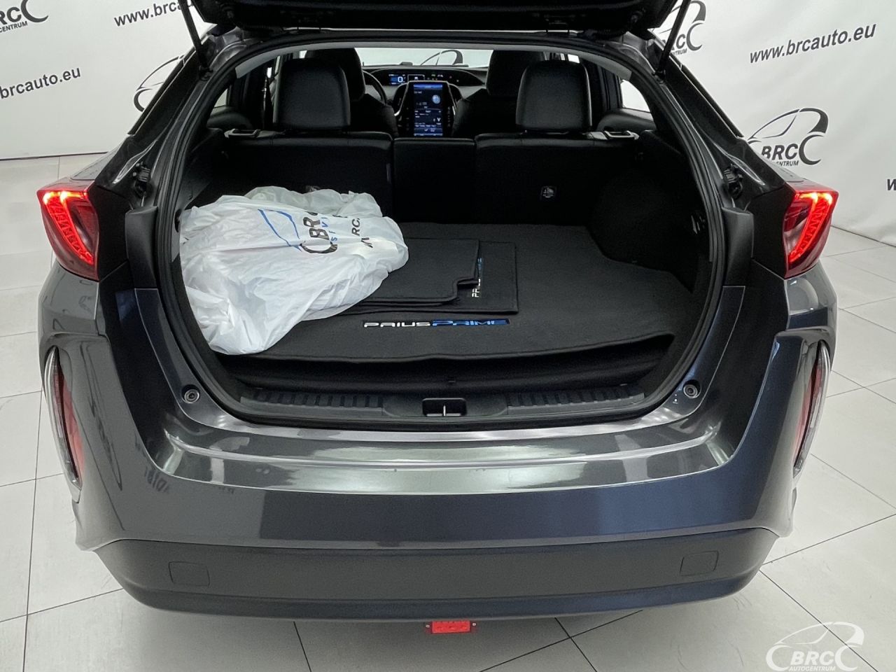 Toyota Prius | 43