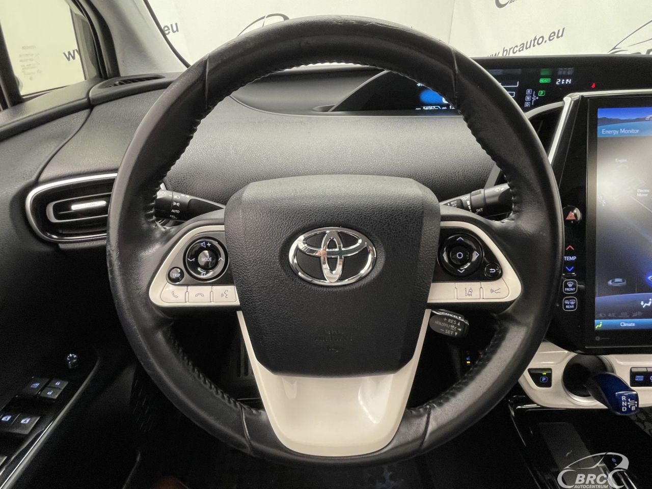 Toyota Prius | 28