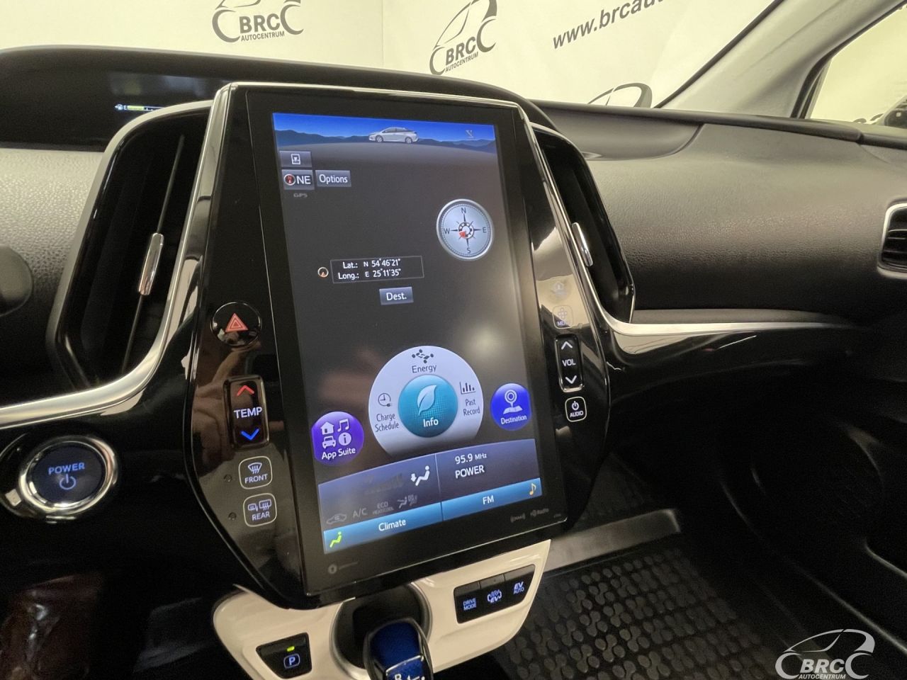 Toyota Prius | 38