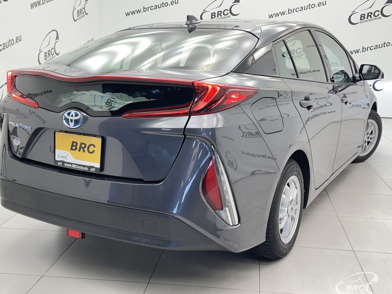 Toyota Prius | 45