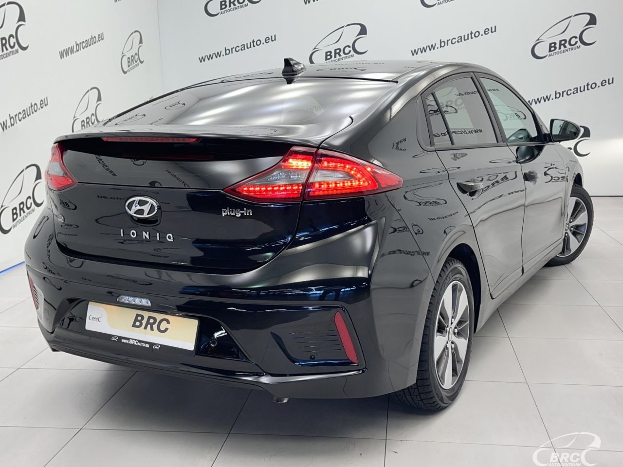 Hyundai IONIQ | 38