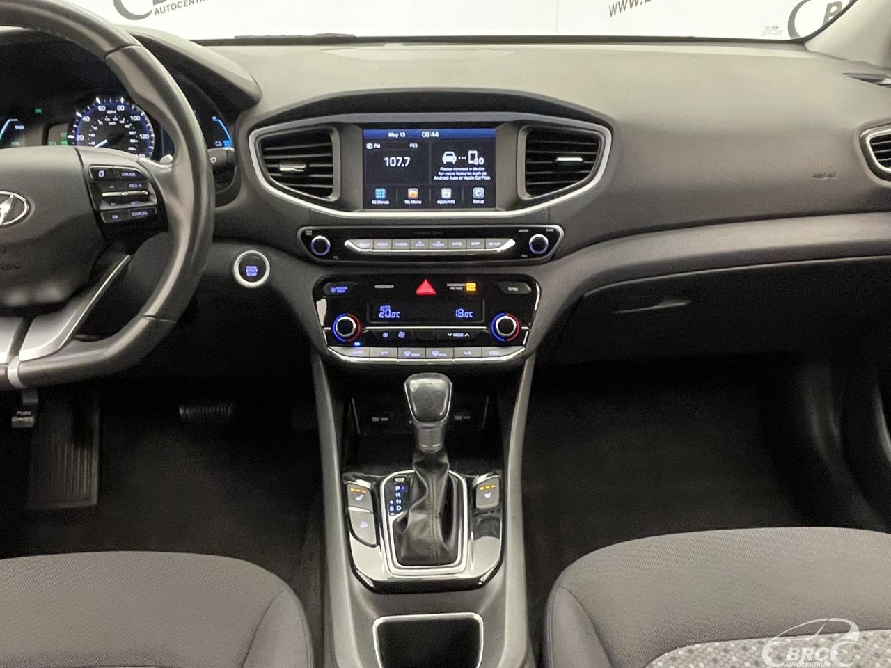 Hyundai IONIQ | 13