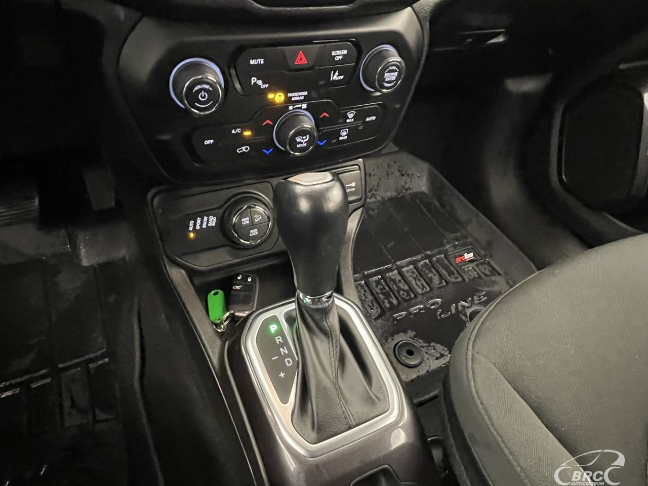 Jeep Renegade | 24