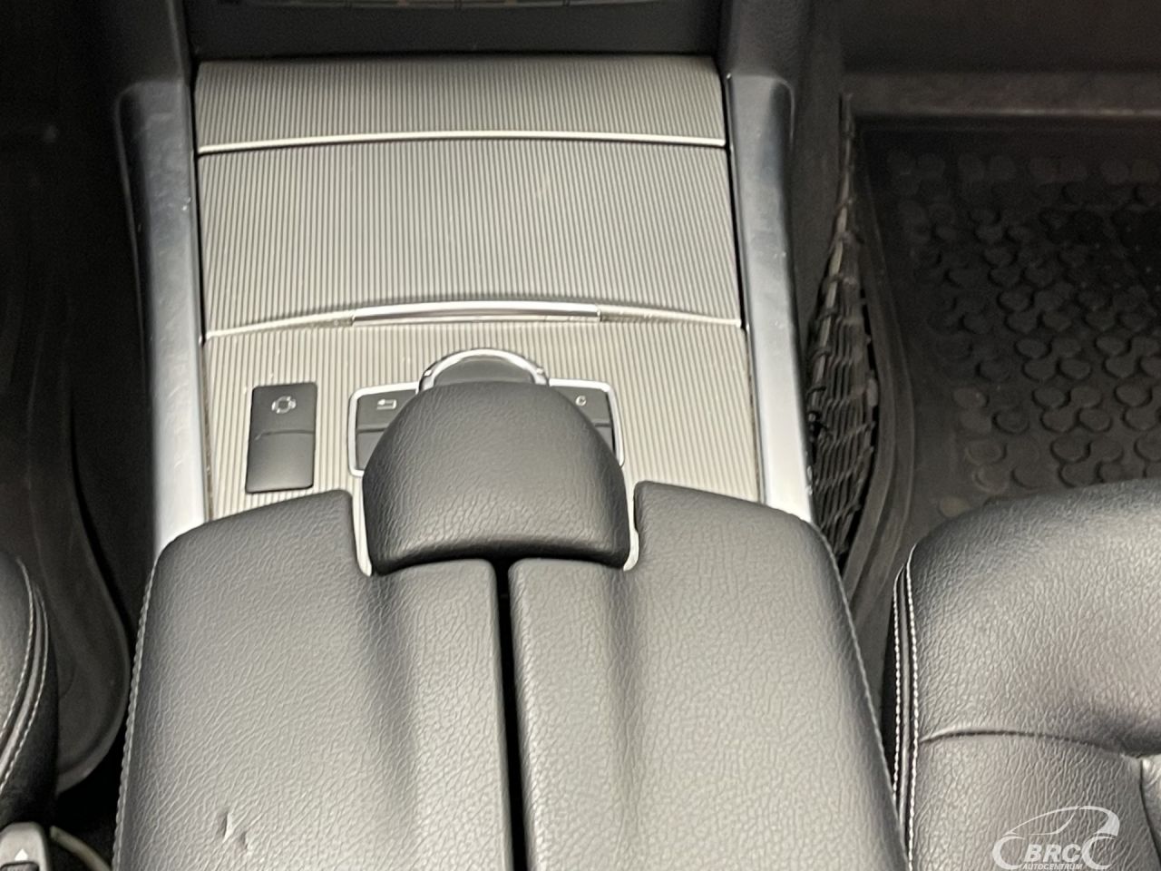 Mercedes-Benz E200 | 16