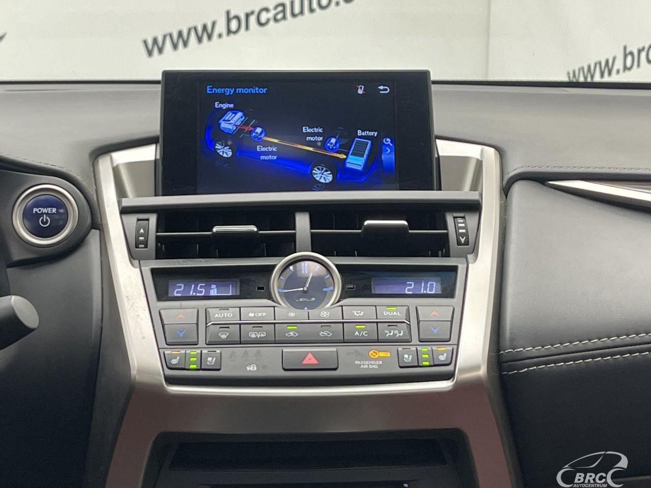 Lexus NX 300h | 15
