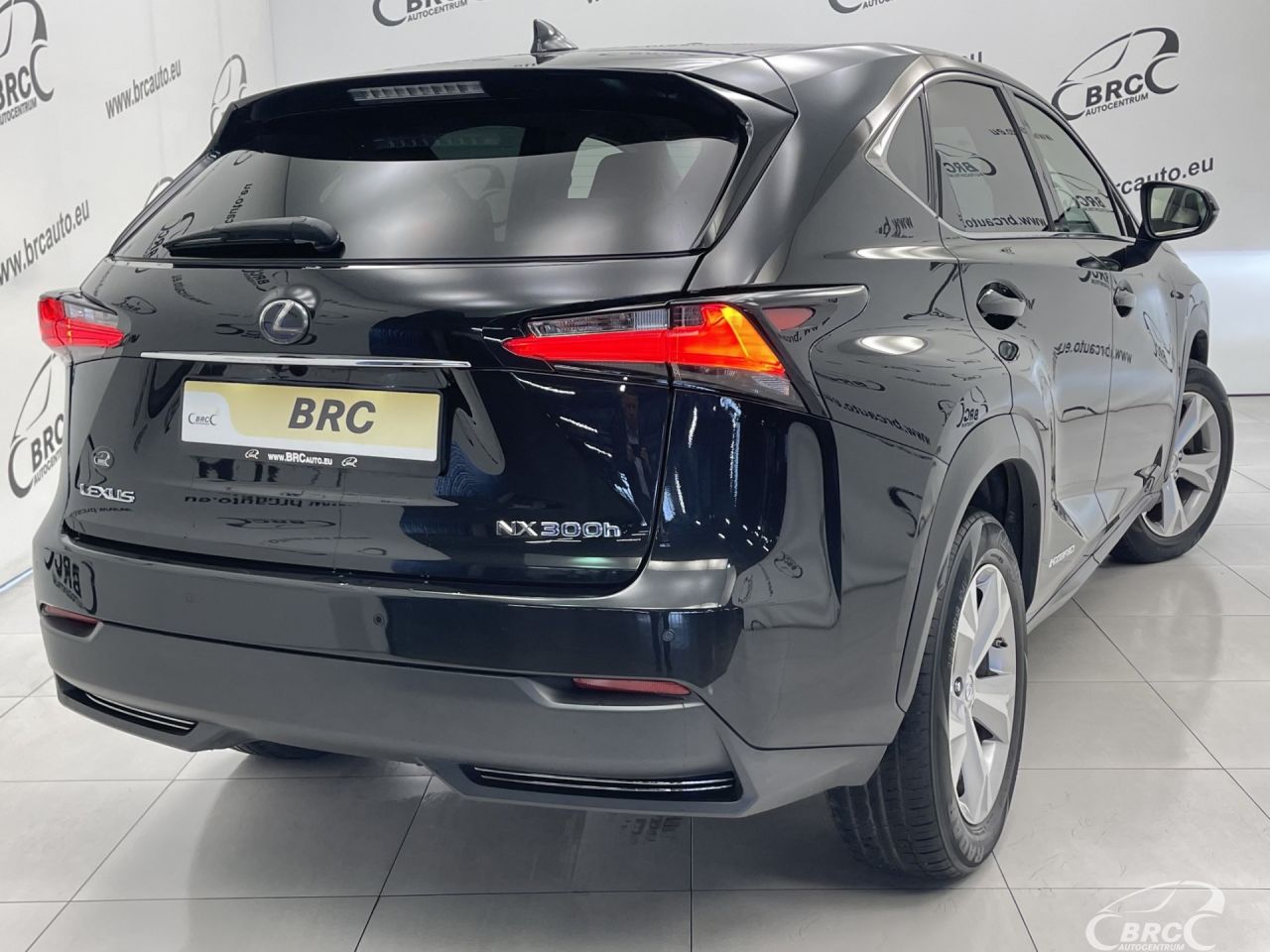 Lexus NX 300h | 51