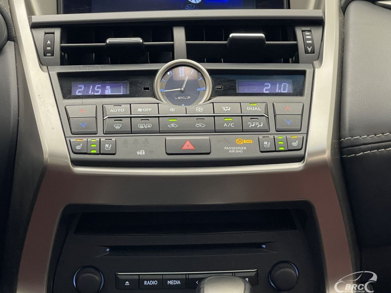 Lexus NX 300h | 16