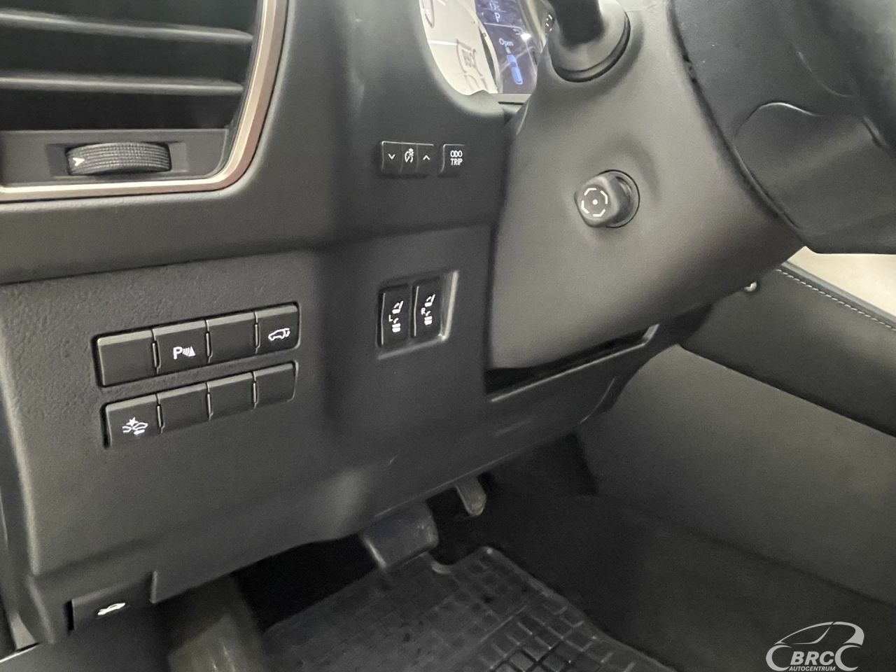 Lexus NX 300h | 25