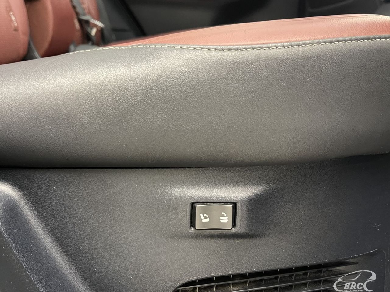 Lexus NX 300h | 12