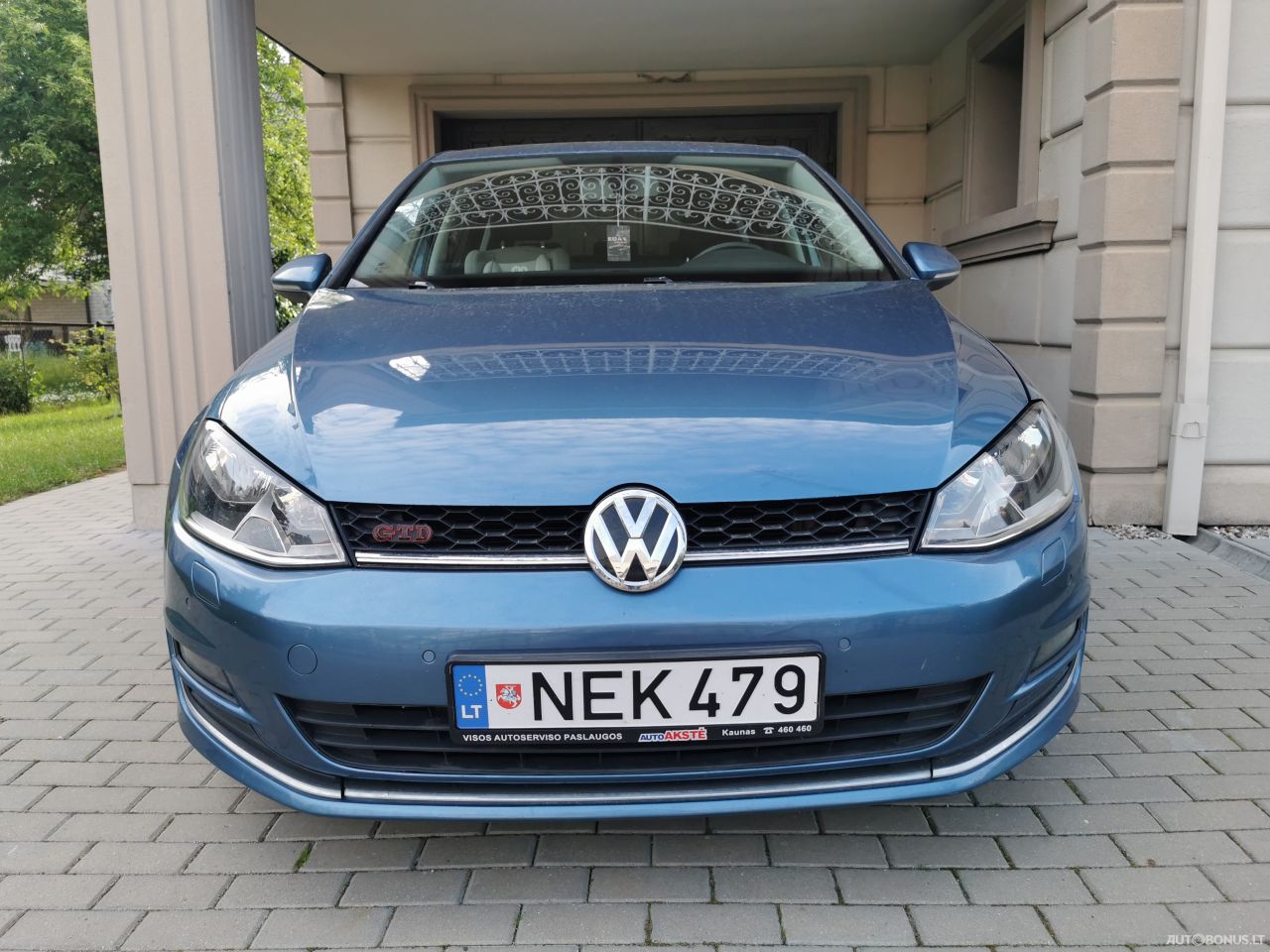 Volkswagen Golf | 2