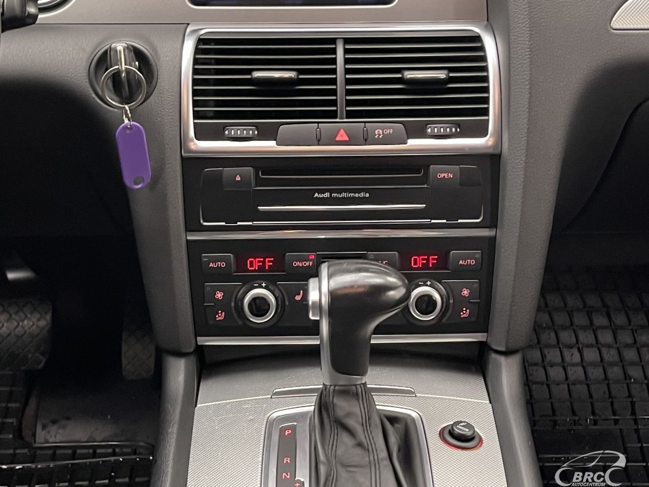 Audi Q7 | 16