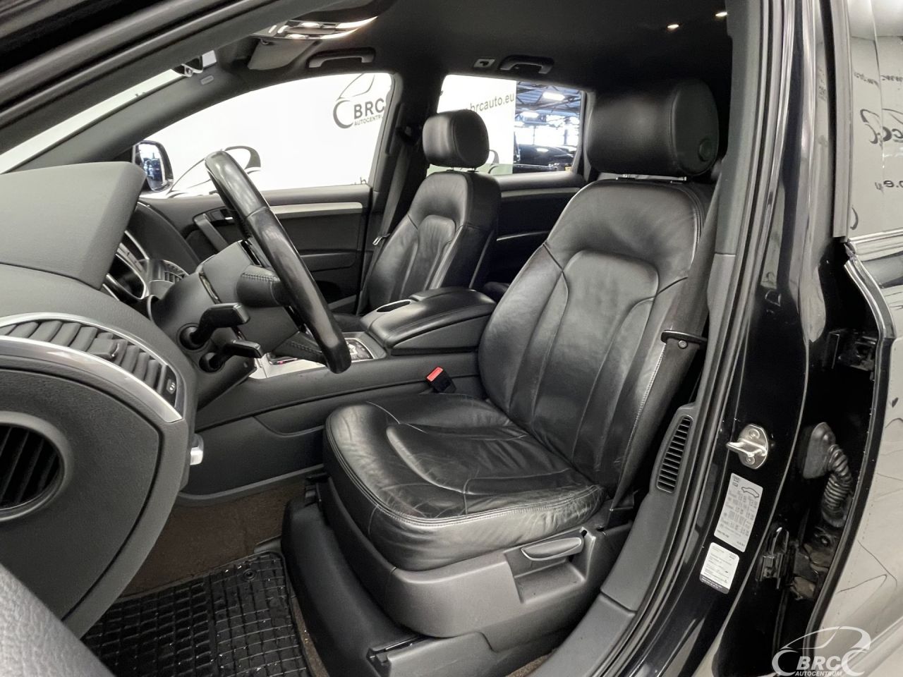 Audi Q7 | 23