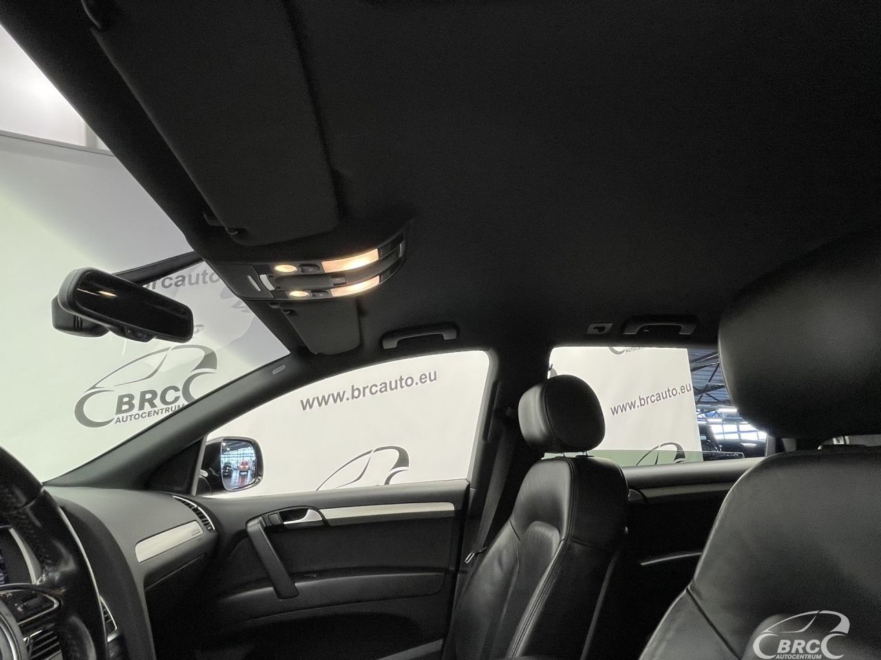 Audi Q7 | 25