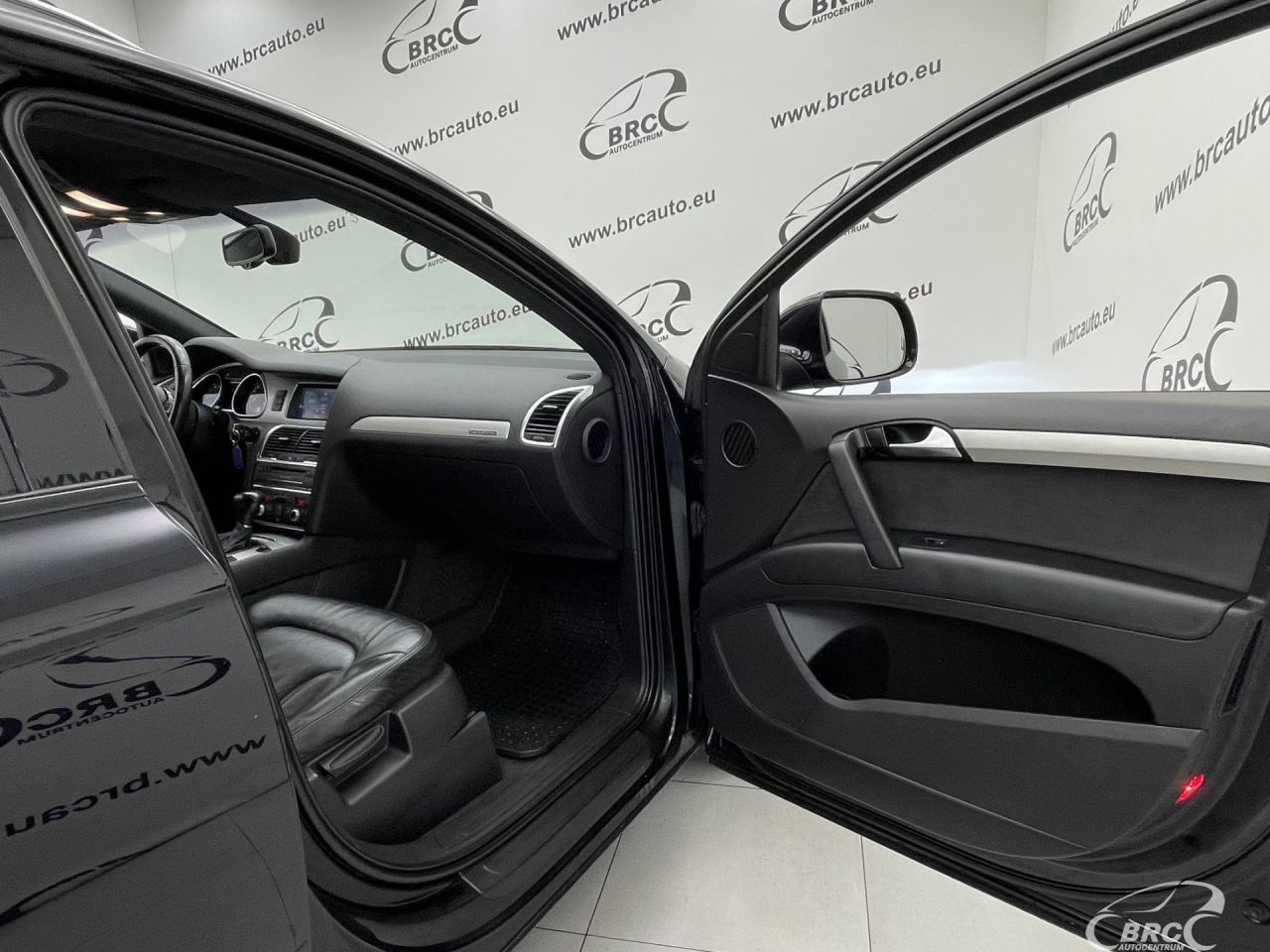 Audi Q7 | 7