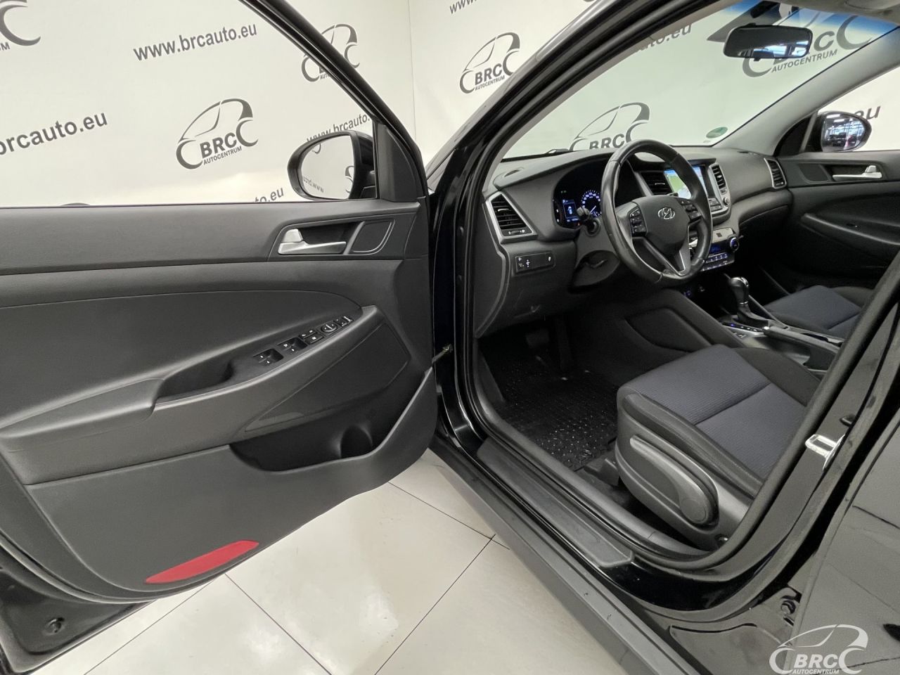 Hyundai Tucson | 17