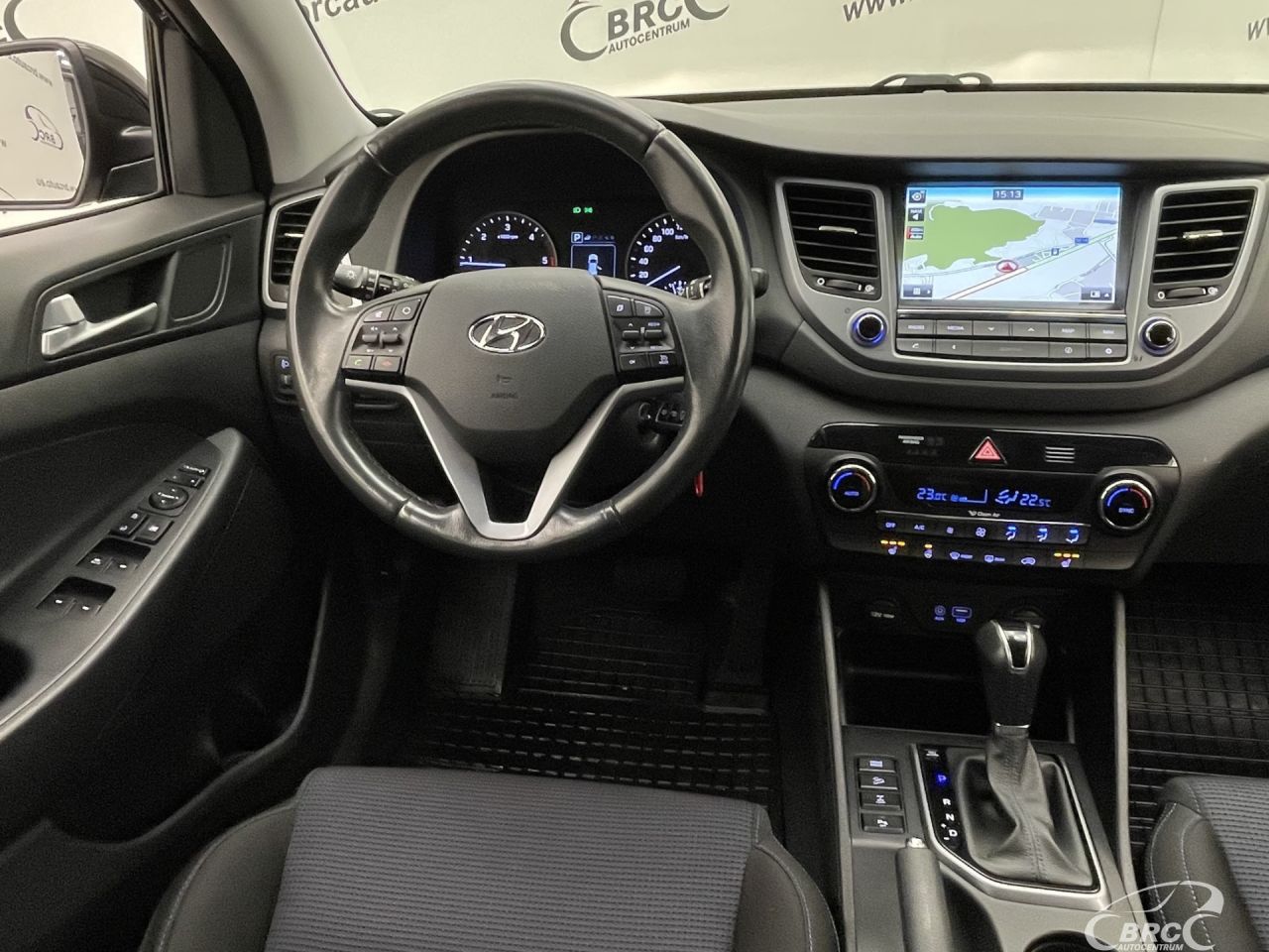 Hyundai Tucson | 12