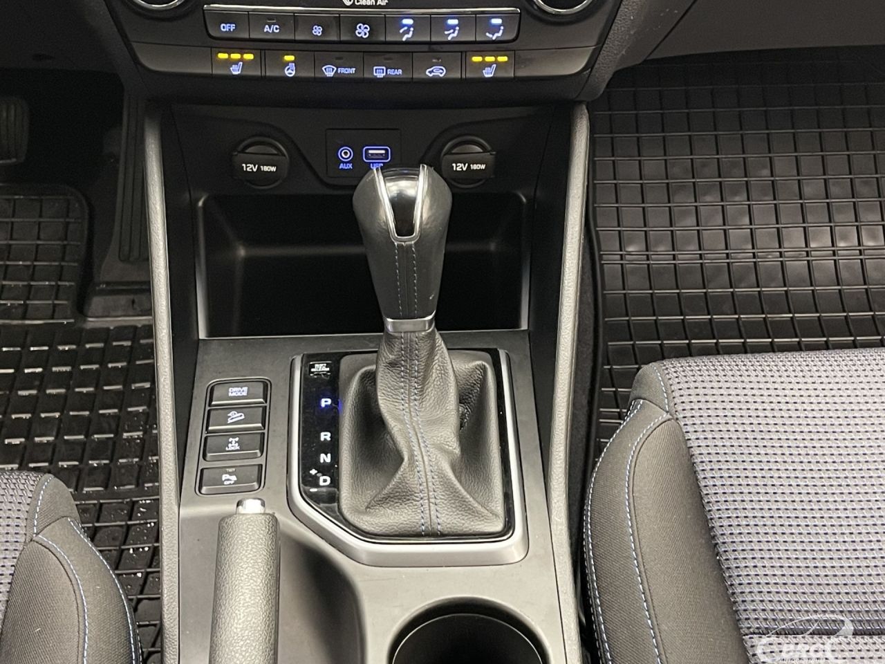 Hyundai Tucson | 16