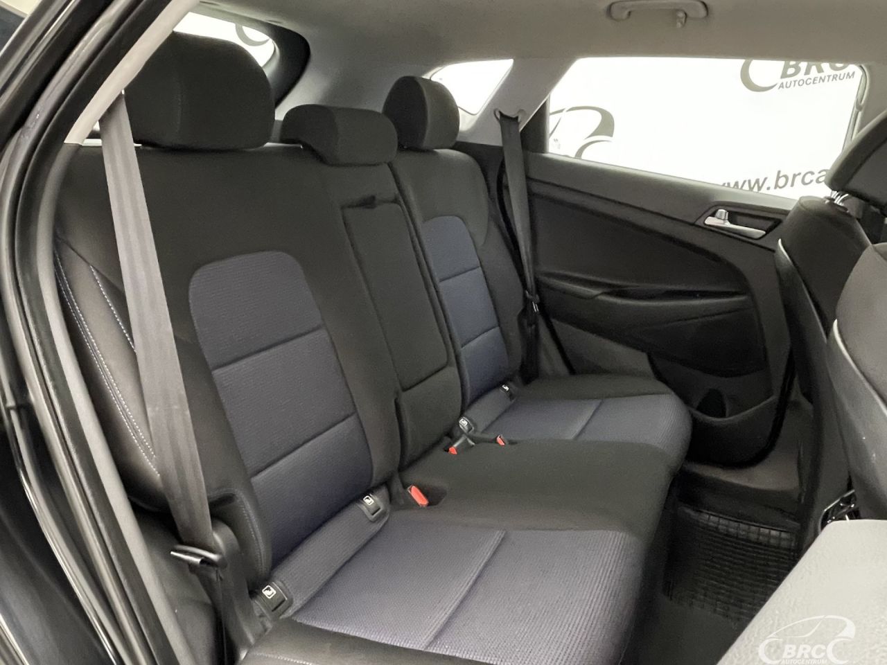 Hyundai Tucson | 10