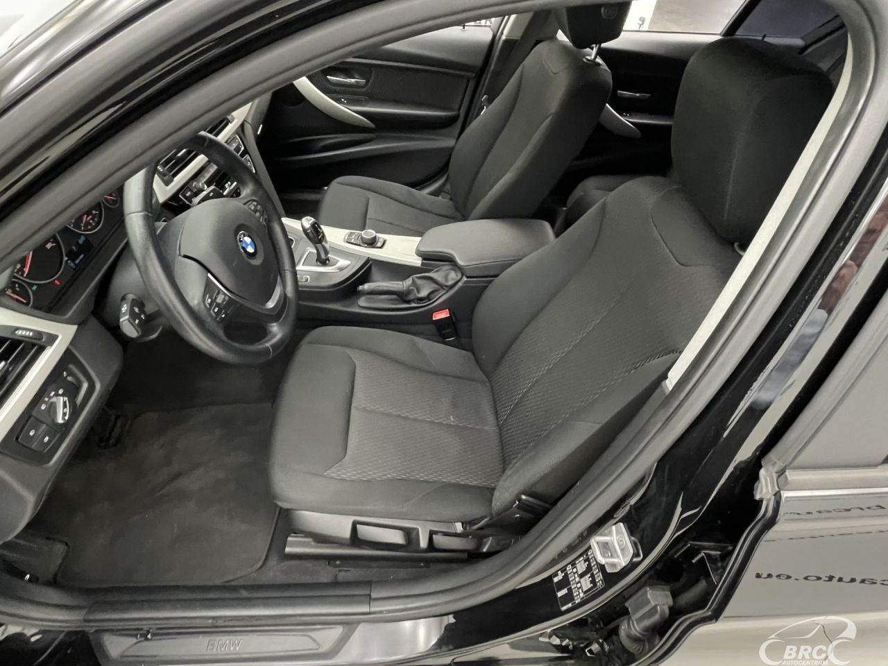 BMW 318 | 19