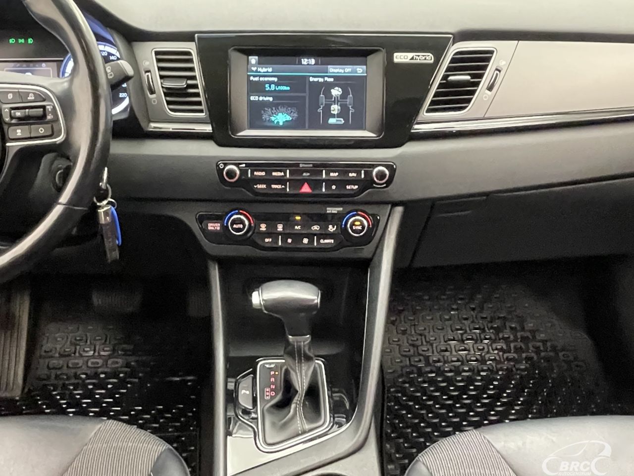 Kia Niro | 13